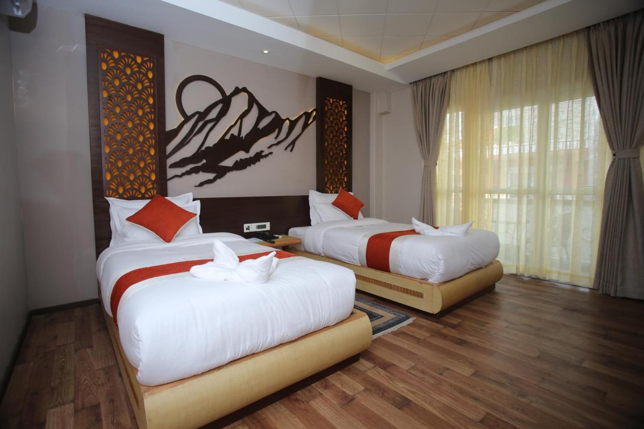 Hotel White Himal Pokhara Eksteriør bilde