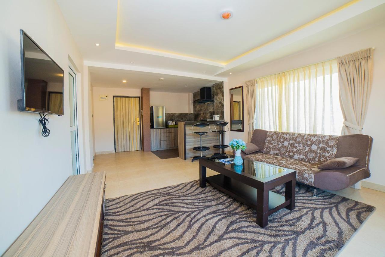 Hotel White Himal Pokhara Eksteriør bilde