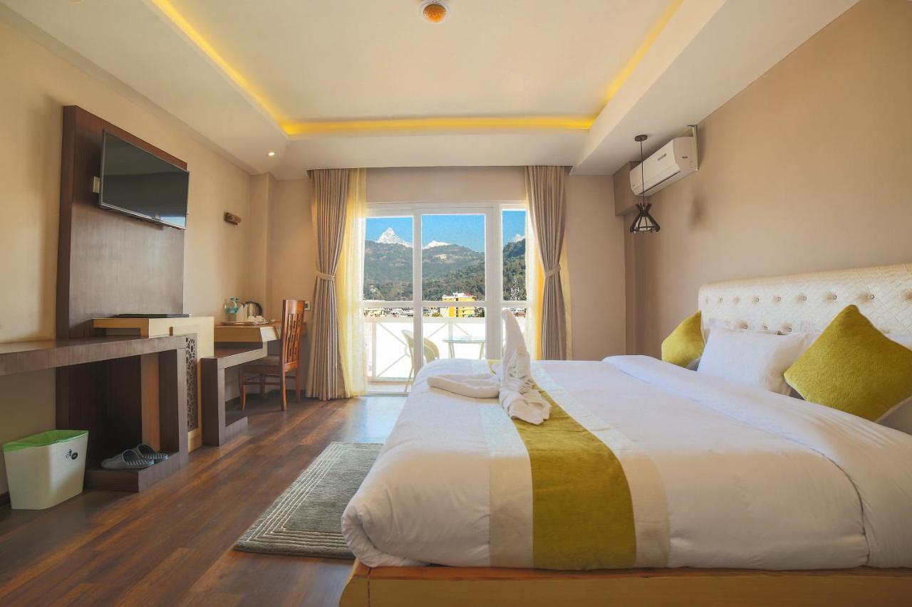 Hotel White Himal Pokhara Eksteriør bilde